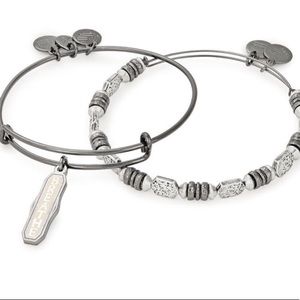 Alex and Ani bracket “Breath”
